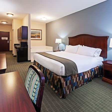 Holiday Inn Express Hotel & Suites Henderson - Traffic Star By Ihg מראה חיצוני תמונה