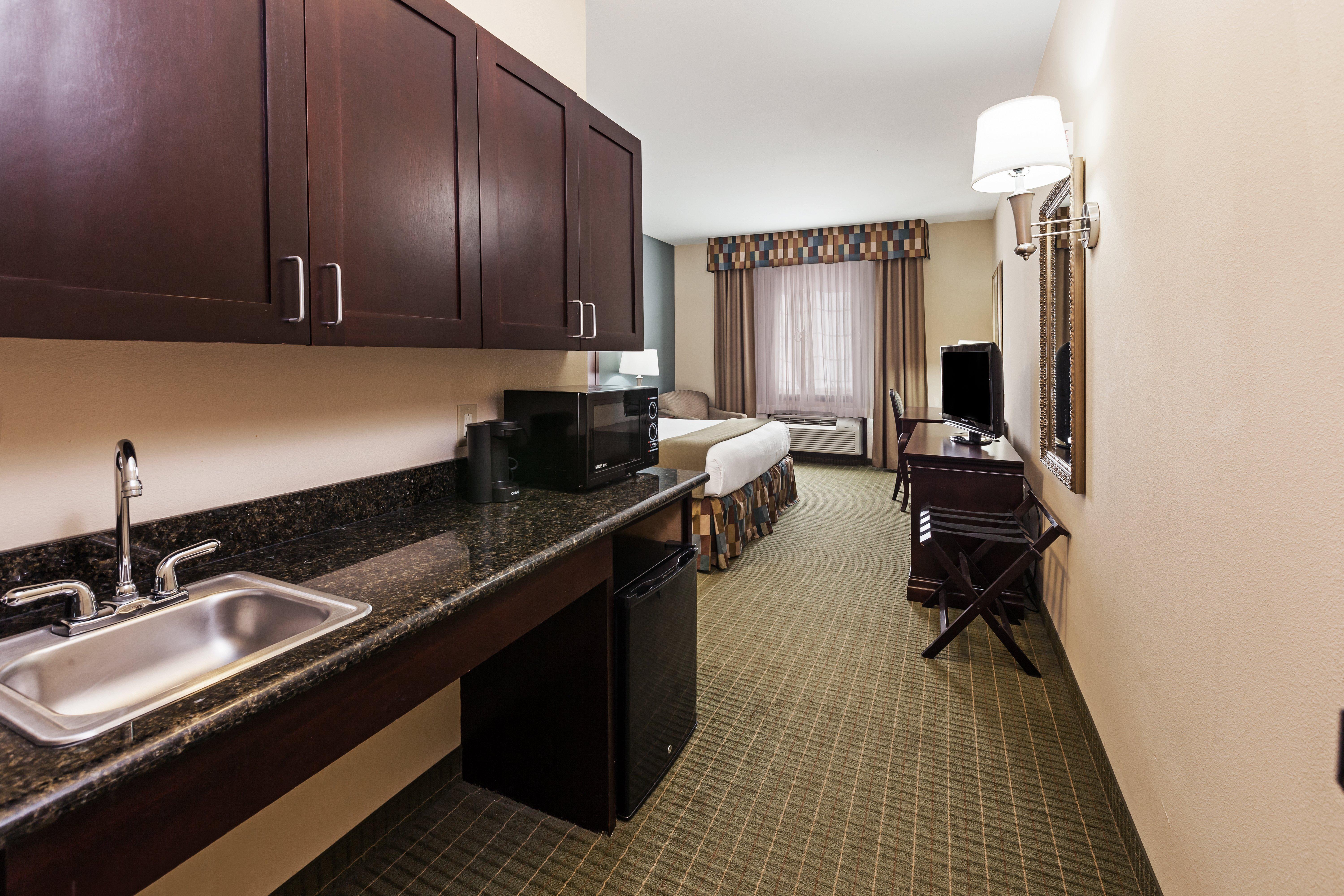 Holiday Inn Express Hotel & Suites Henderson - Traffic Star By Ihg מראה חיצוני תמונה
