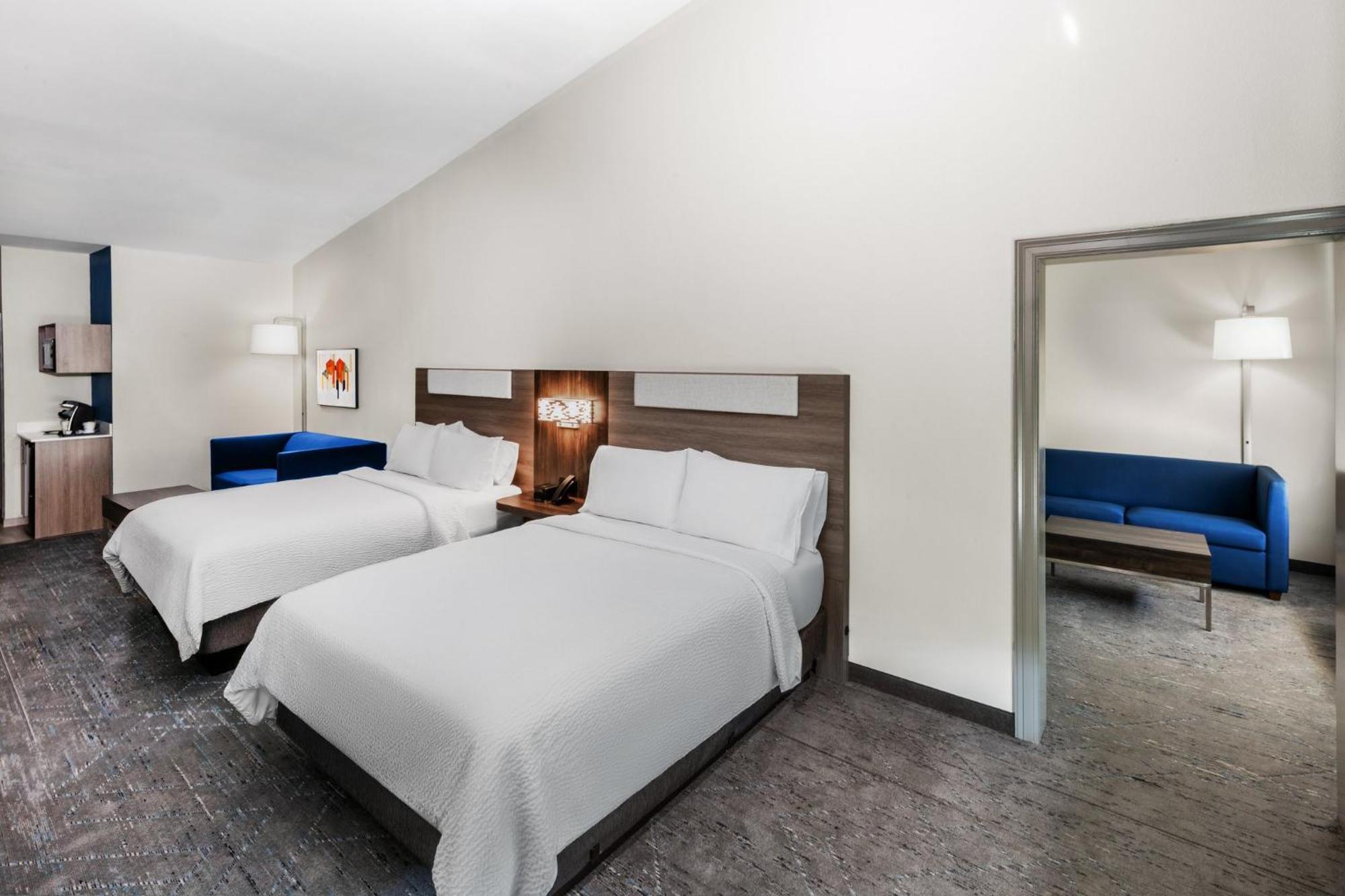 Holiday Inn Express Hotel & Suites Henderson - Traffic Star By Ihg מראה חיצוני תמונה