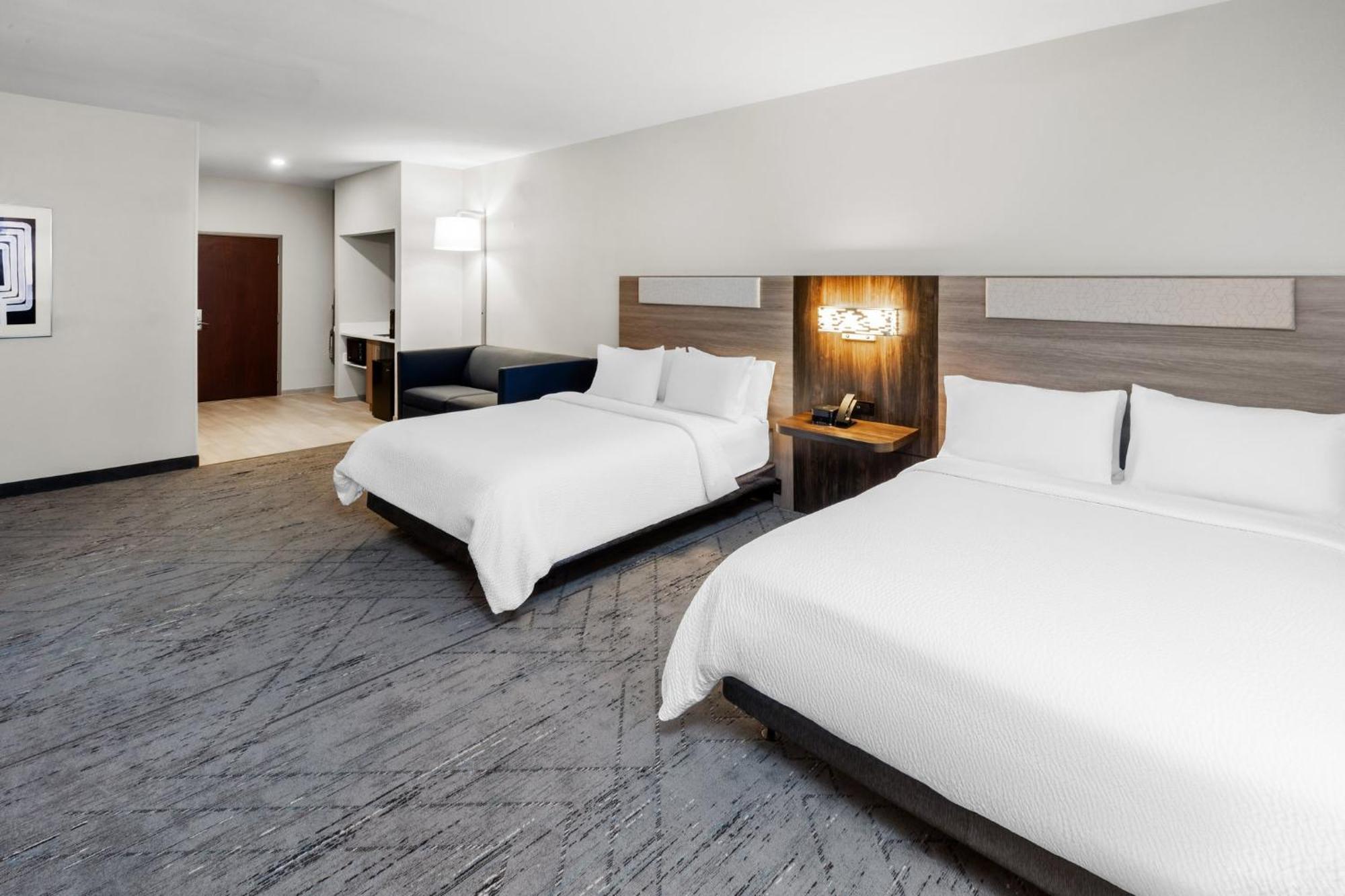 Holiday Inn Express Hotel & Suites Henderson - Traffic Star By Ihg מראה חיצוני תמונה