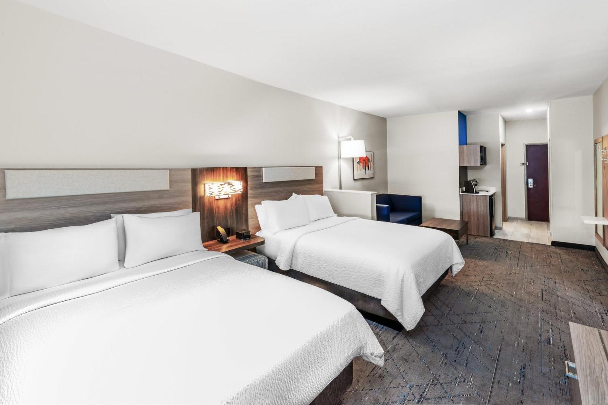 Holiday Inn Express Hotel & Suites Henderson - Traffic Star By Ihg מראה חיצוני תמונה